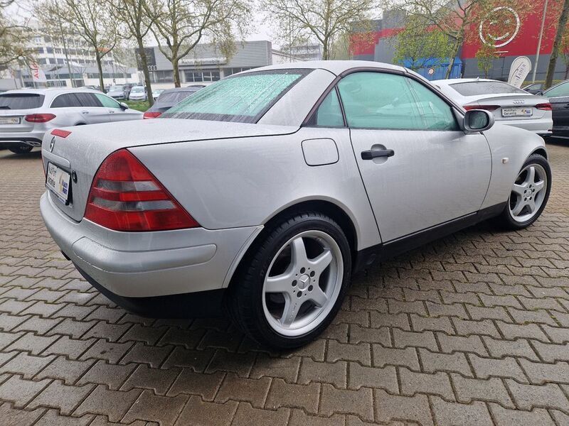 Gebraucht Mercedes SLK230 AMG 193 PS (141 kW) 1997 Silber Cabrio