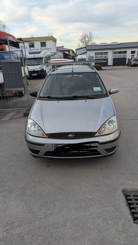 Silber Gebraucht 2004 Ford Focus Kombi | 500 € (Superpreis) - Bild 1/4