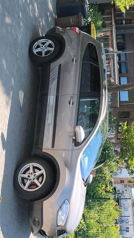 Beige Gebraucht 2011 Nissan Qashqai Acenta SUV | 4.500 € (Fairer Preis) - Bild 1/4