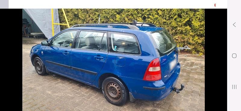 Gebraucht Toyota Corolla 90 PS (66 kW) 2003 Blau Kombi