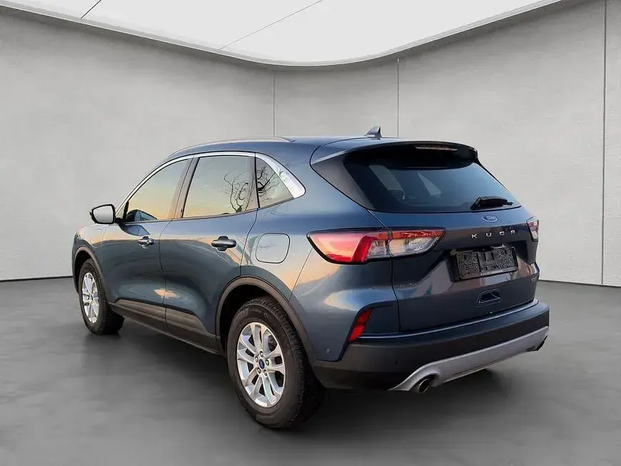Gebraucht Ford Kuga Titanium 224 PS (164 kW) 2022 Chrome blue metallic SUV