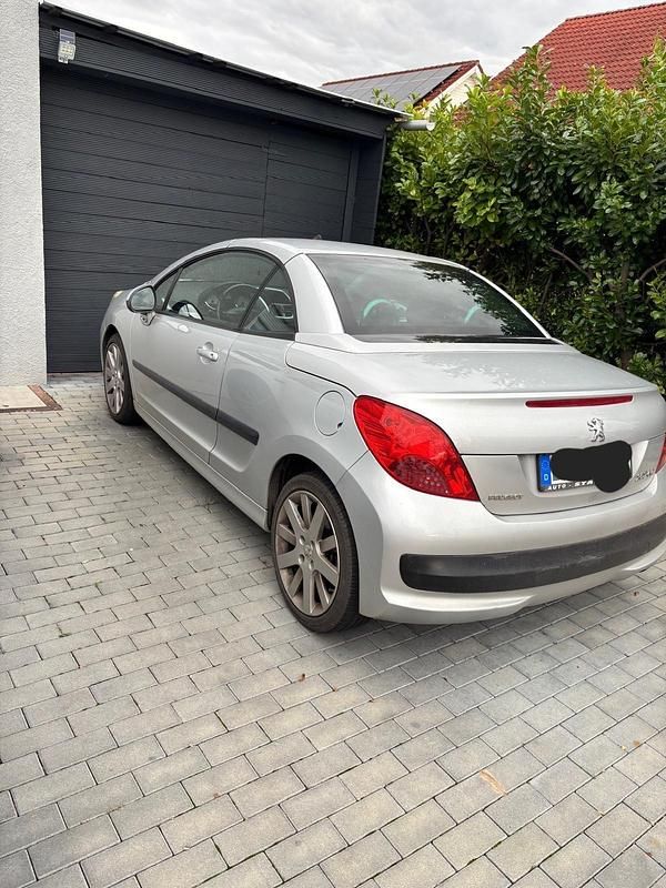 Silber Gebraucht 2009 Peugeot 207 CC Cabrio | 1.950 € (Superpreis) - Bild 1/4