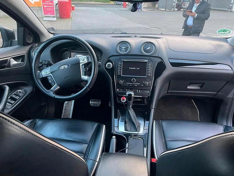 Schwarz Gebraucht 2013 Ford Mondeo Limousine | 5.750 € - Bild 1/4