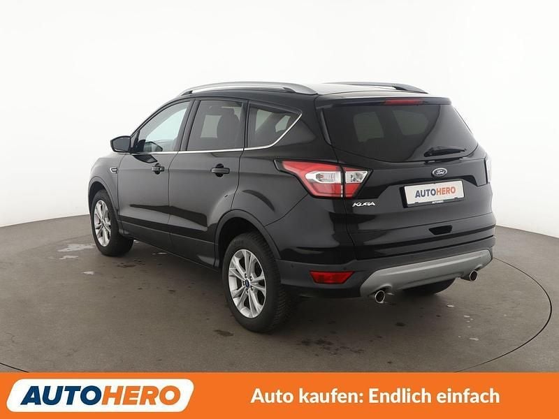 Gebraucht Ford Kuga Titanium 150 PS (110 kW) 2019 Schwarz SUV
