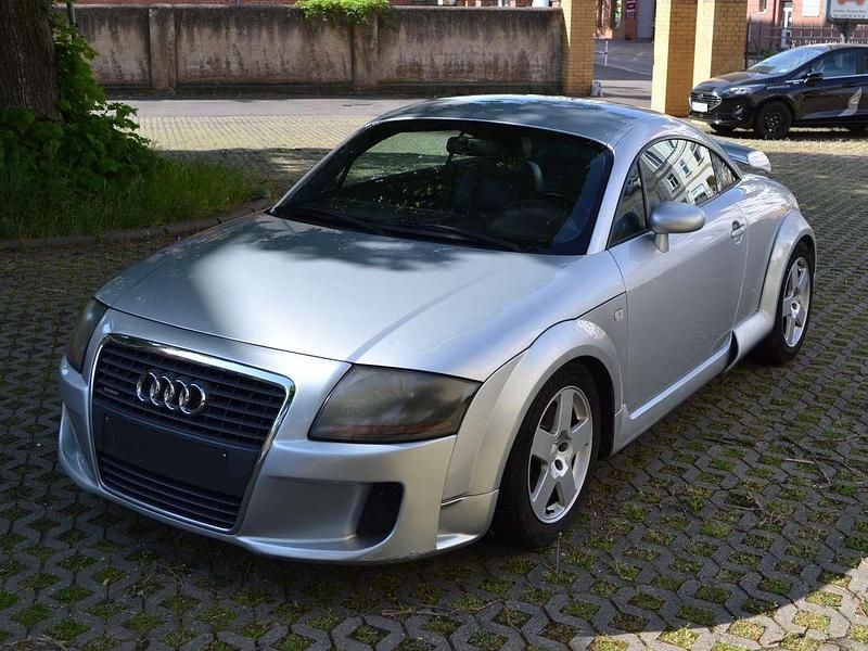 Lichtsilber metallic Gebraucht 1999 Audi TT Coupé | 2.999 € (Superpreis) - Bild 1/4