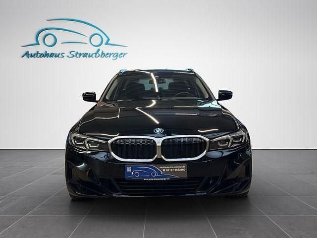 Gebraucht BMW 320e Shadowline 163 PS (119 kW) 2024 Schwarz Kombi
