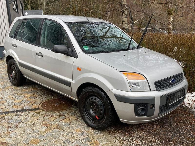 Gebraucht Ford Fusion Style 101 PS (74 kW) 2008 Silber Kleinwagen