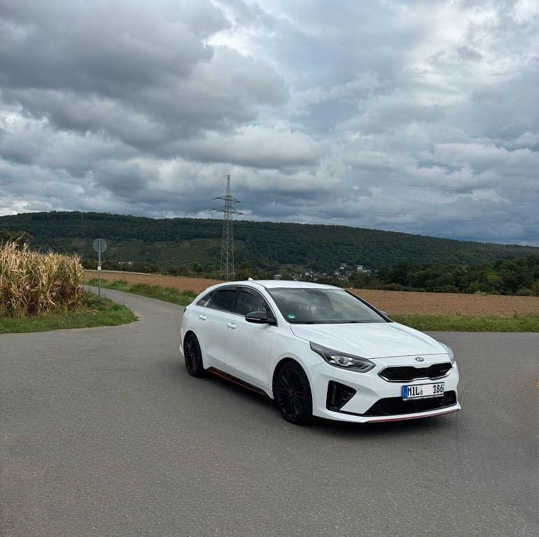 Gebraucht Kia ProCeed GT 204 PS (150 kW) 2019 Weiß Kombi