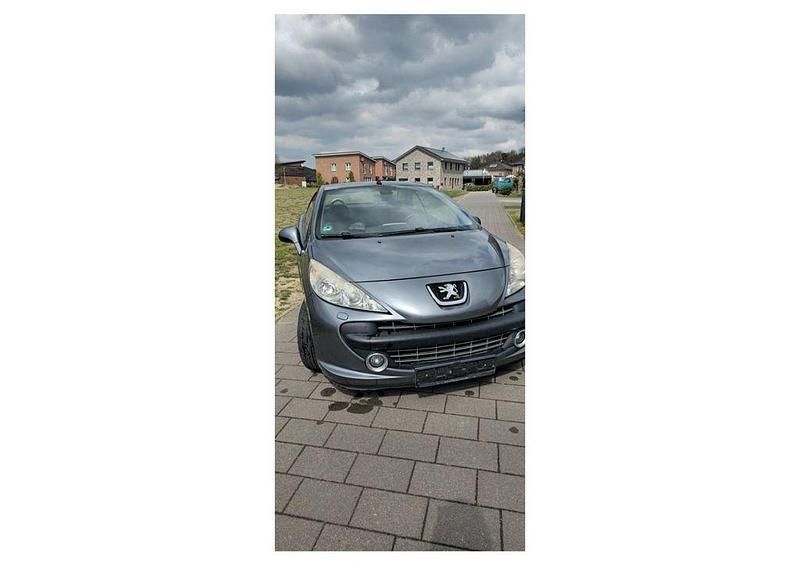 Grau Gebraucht 2008 Peugeot 207 CC Sport Cabrio | 2.500 € (Fairer Preis) - Bild 1/4