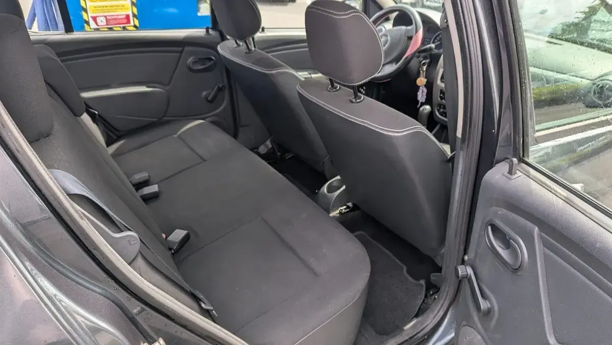 Gebraucht Dacia Sandero Stepway 75 PS (55 kW) 2010 Grau Limousine
