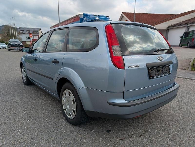 Usata Ford Focus Trend 116 CV (85 kW) 2005 Tonic Berlina