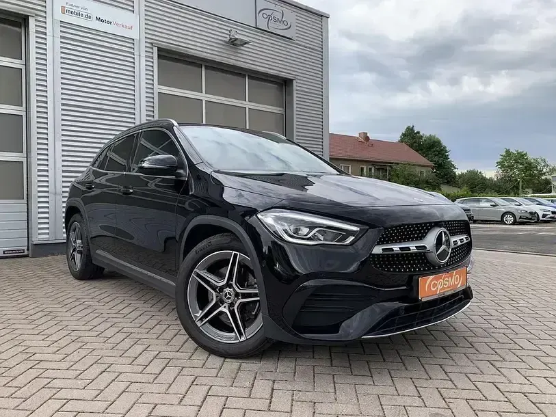 Gebraucht Mercedes GLA220 AMG line 190 PS (139 kW) 2022 Schwarz SUV