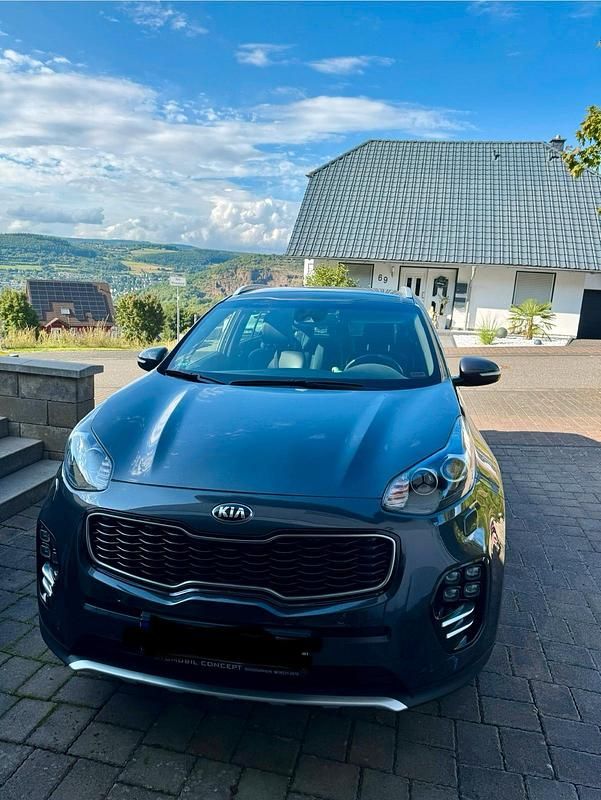 Grau Gebraucht 2017 Kia Sportage GT-Line SUV | 18.900 € (Fairer Preis) - Bild 1/4