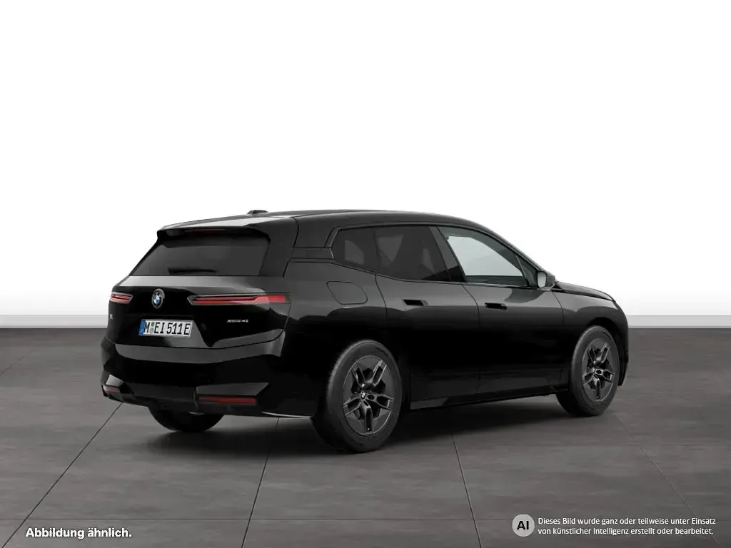 Gebraucht BMW iX 300 kW (408 PS) 2025 Schwarz SUV