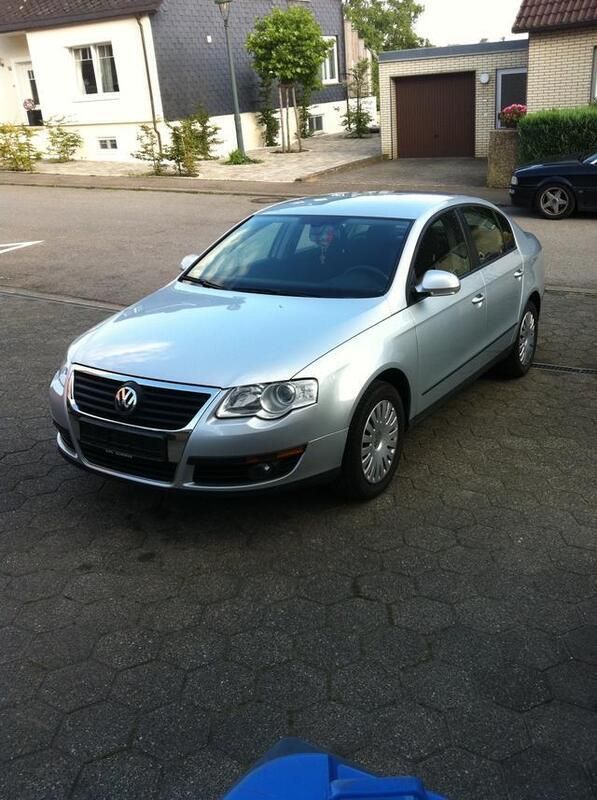 Silber metallic Gebraucht 2007 VW Passat Limousine | 14.500 € - Bild 1/4