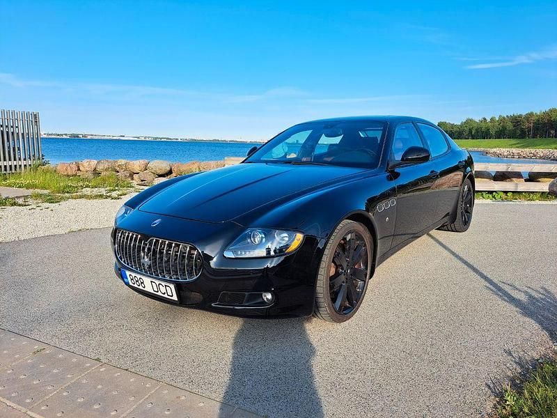 Schwarz Gebraucht 2011 Maserati Quattroporte Limousine | 21.990 € - Bild 1/4