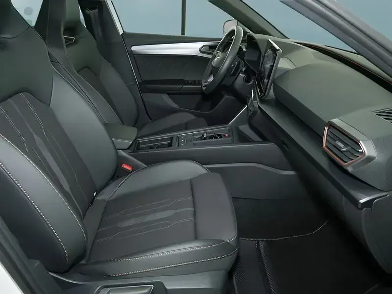 Gebraucht Cupra Leon VZ 245 PS (180 kW) 2024 Weiß Kombi