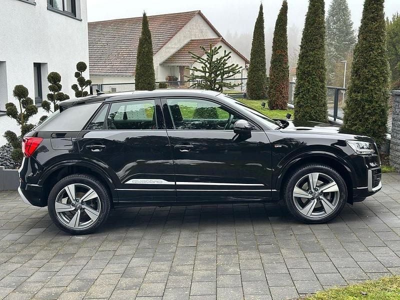 Gebraucht Audi Q2 S-Line 190 PS (139 kW) 2016 Schwarz SUV