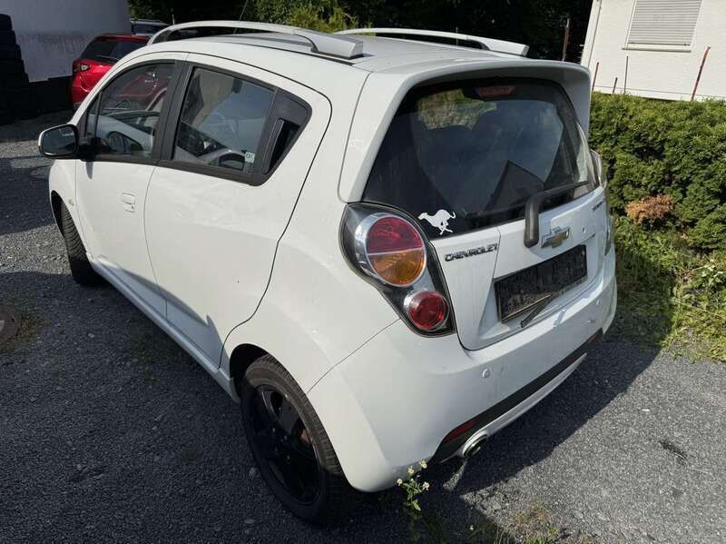 Schneeweiss/summitwhite/arctic Gebraucht 2012 Chevrolet Spark LT Kleinwagen | 1.999 € (Superpreis) - Bild 1/4