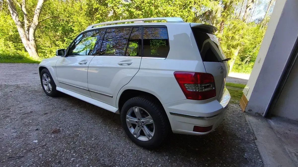 Gebraucht Mercedes GLK320 224 PS (164 kW) 2009 Weiß SUV