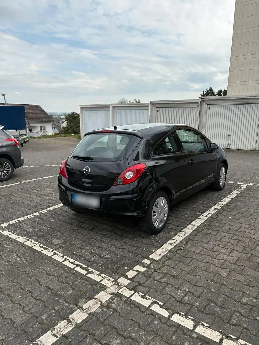 Usado Opel Corsa 80 HP (58 kW) 2009 Preto Citadino