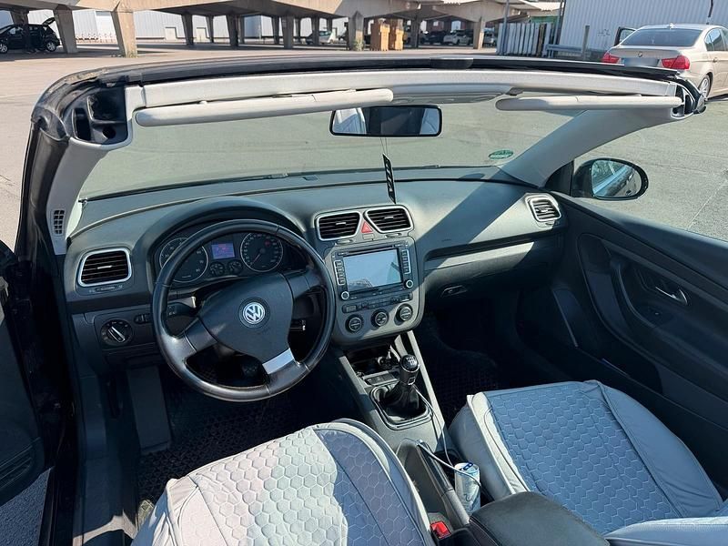 Gebraucht VW Eos 105 PS (77 kW) 2006 Grau Cabrio