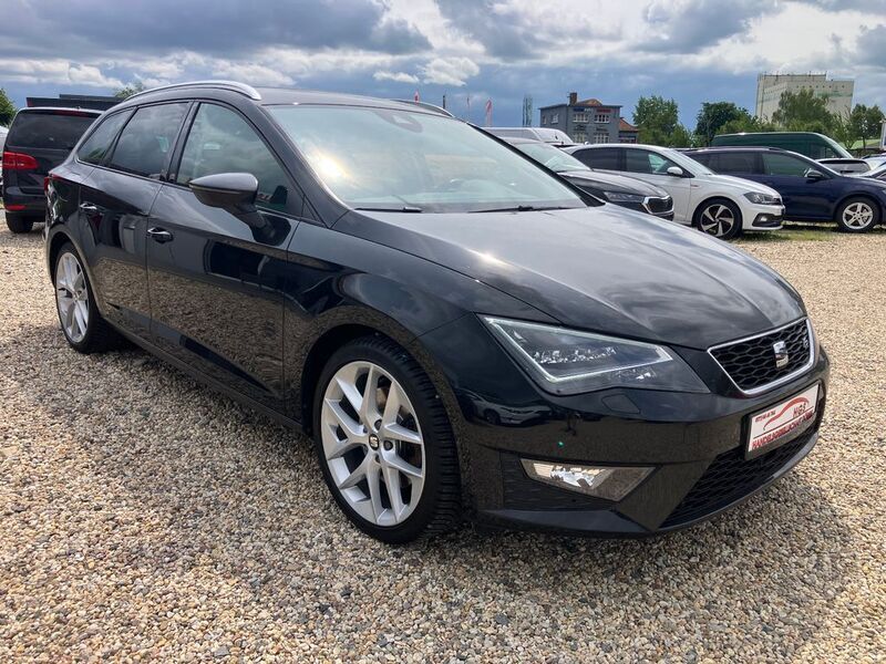Mitternachtsschwarz Gebraucht 2016 Seat Leon ST FR Kombi | 12.990 € (Guter Preis) - Bild 1/4