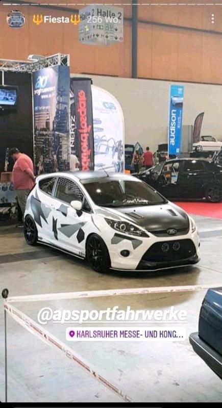 Gebraucht Ford Fiesta 96 PS (70 kW) 2010 Andere farben Kleinwagen