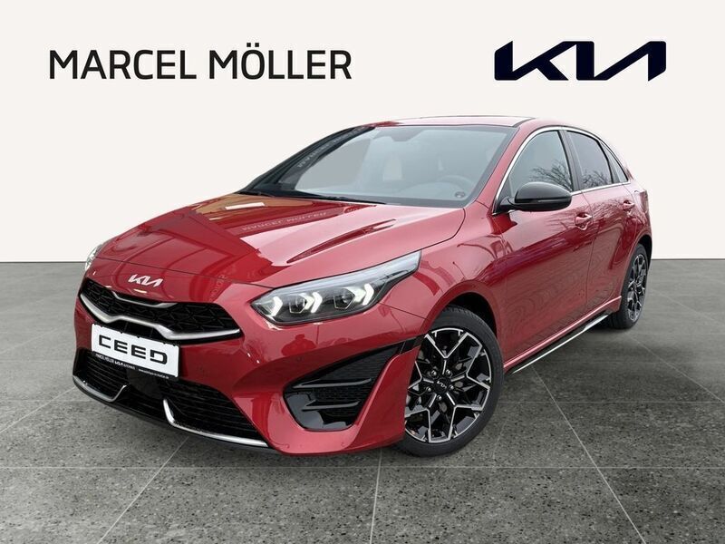 Rot Neu 2025 Kia Ceed GT-Line Kleinwagen | 27.980 € (Etwas zu teuer) - Bild 1/4