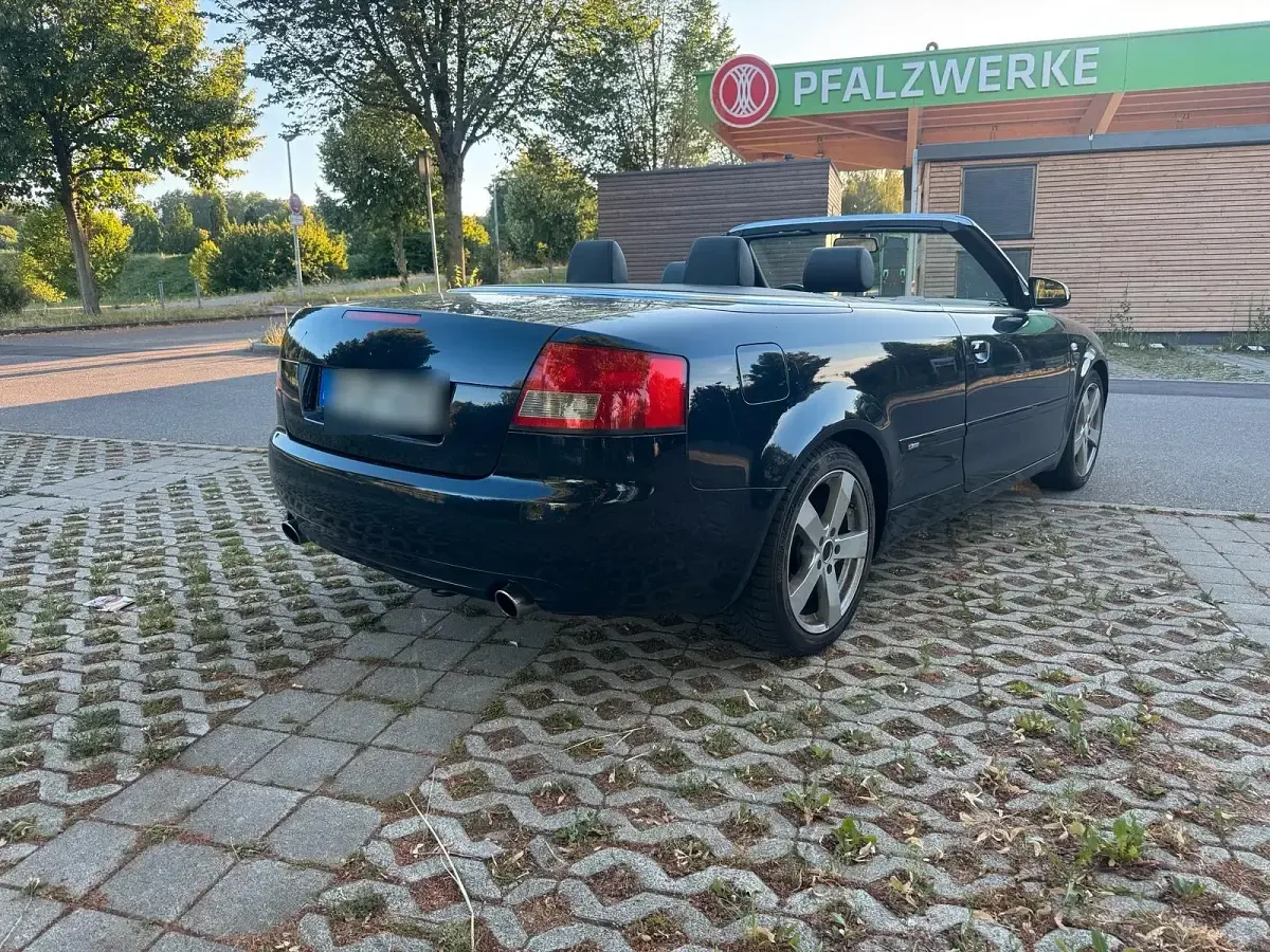 Gebraucht Audi A4 Cabriolet 163 PS (119 kW) 2005 Violet Cabrio