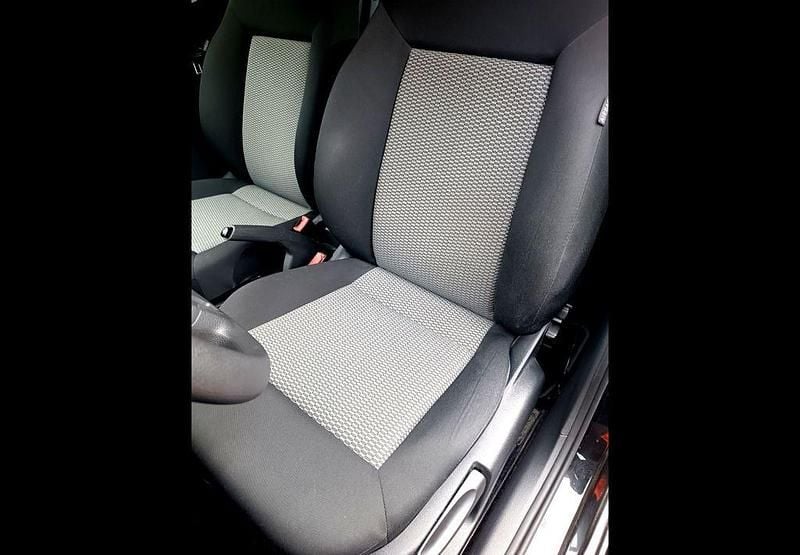 Gebraucht VW Polo 86 PS (63 kW) 2012 Schwarz Kleinwagen