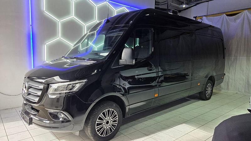 Gebraucht Mercedes Sprinter 190 PS (139 kW) 2023 Obsidianschwarz metallic Van