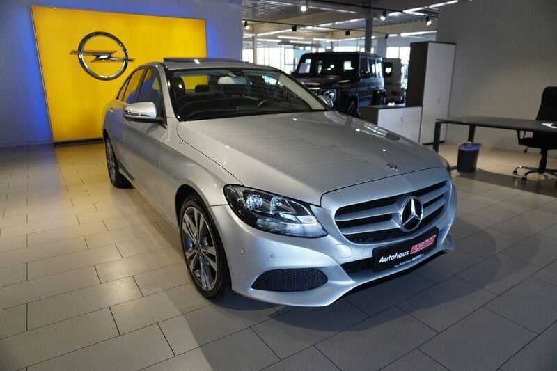 Silber Gebraucht 2016 Mercedes C200 Limousine | 16.799 € (Guter Preis) - Bild 1/4