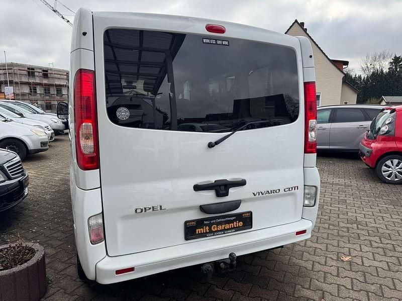 Gebraucht Opel Vivaro 114 PS (83 kW) 2014 Casabl/arctic/eisweiss/kaolin Van / Kleinbus