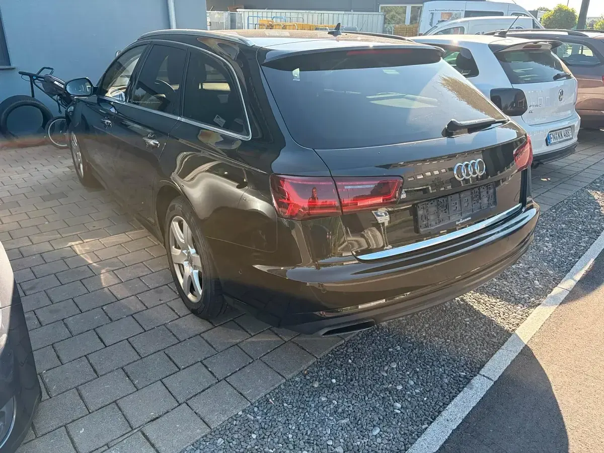 Gebraucht Audi A6 190 PS (139 kW) 2015 Schwarz Kombi