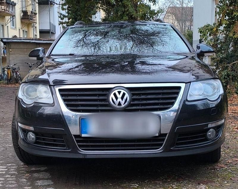 Schwarz Gebraucht 2010 VW Passat Basis Kombi | 2.100 € (Superpreis) - Bild 1/4