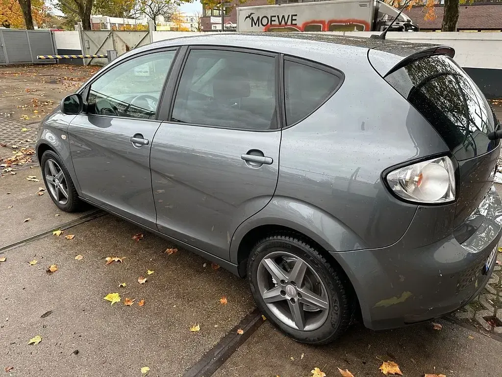 Gebraucht Seat Altea Ecomotive 105 PS (77 kW) 2015 Grau Limousine