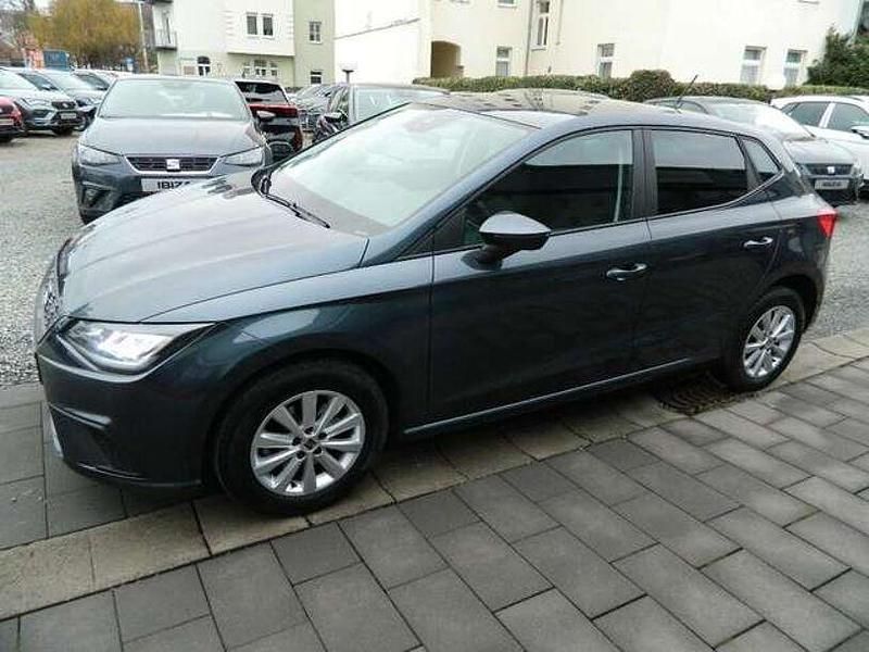 Gebraucht Seat Ibiza Style 110 PS (80 kW) 2023 Magnetic grau metallic Limousine