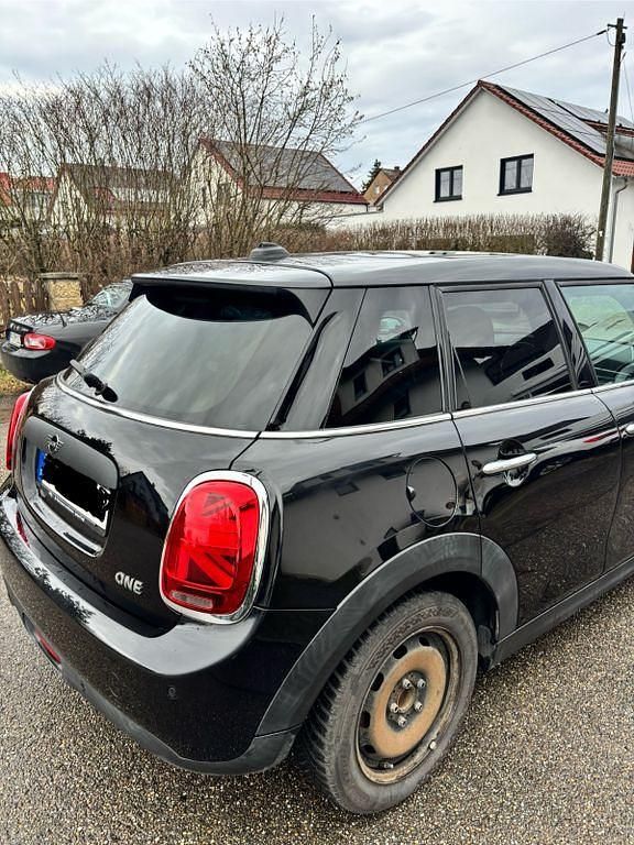 Gebraucht Mini ONE 102 PS (75 kW) 2019 Schwarz Kleinwagen