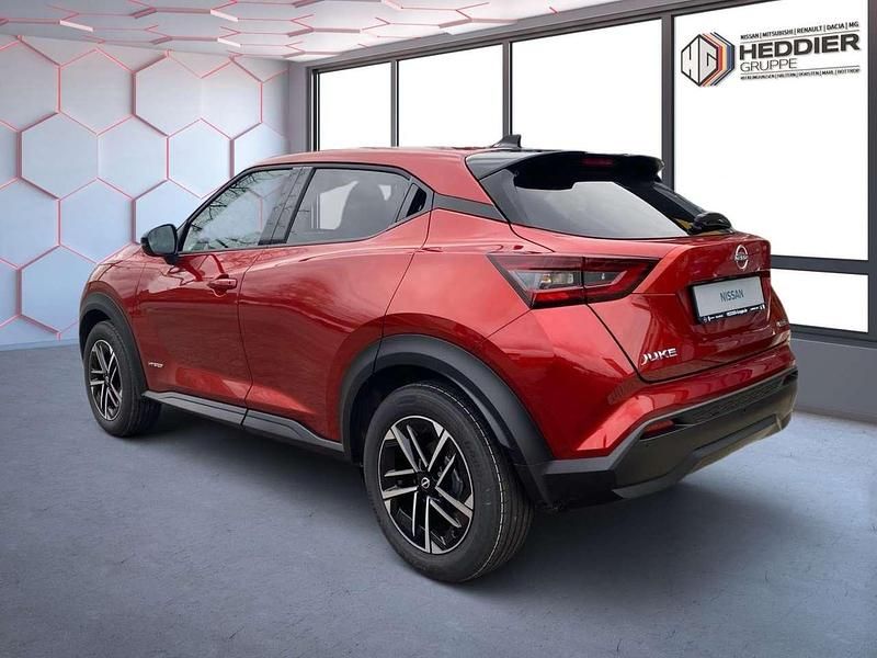 Neu Nissan Juke N-Connecta 143 PS (105 kW) 2025 Fuji sunset red SUV
