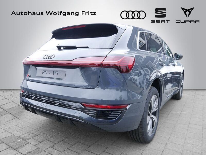 Gebraucht Audi Q8 e-tron S-Line 250 kW (340 PS) 2023 Grau SUV