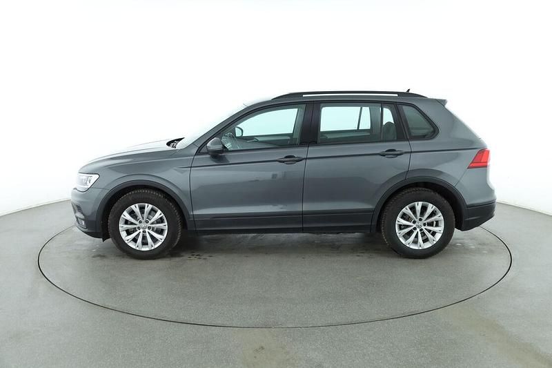 Gebraucht VW Tiguan Trendline 150 PS (110 kW) 2020 Grau SUV