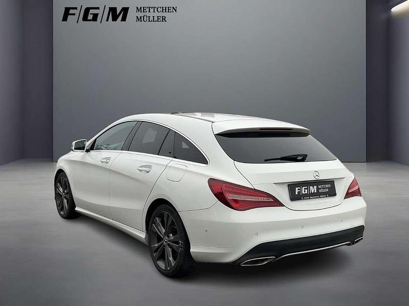 Gebraucht Mercedes CLA200 Urban 136 PS (100 kW) 2017 Unilack polarweiß Kombi
