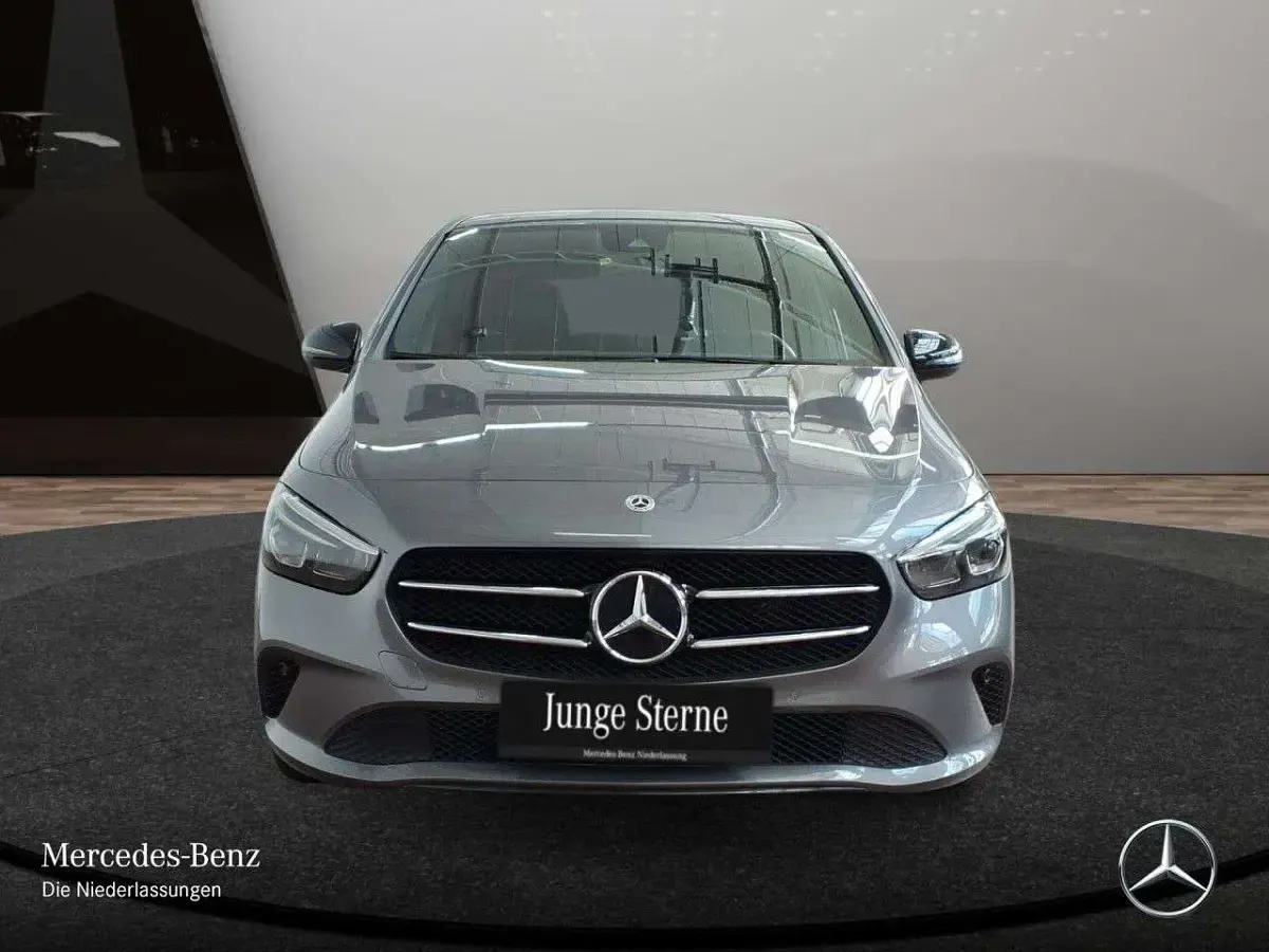 Usata Mercedes E250 Progressive 160 CV (117 kW) 2022 Grigio Berlina