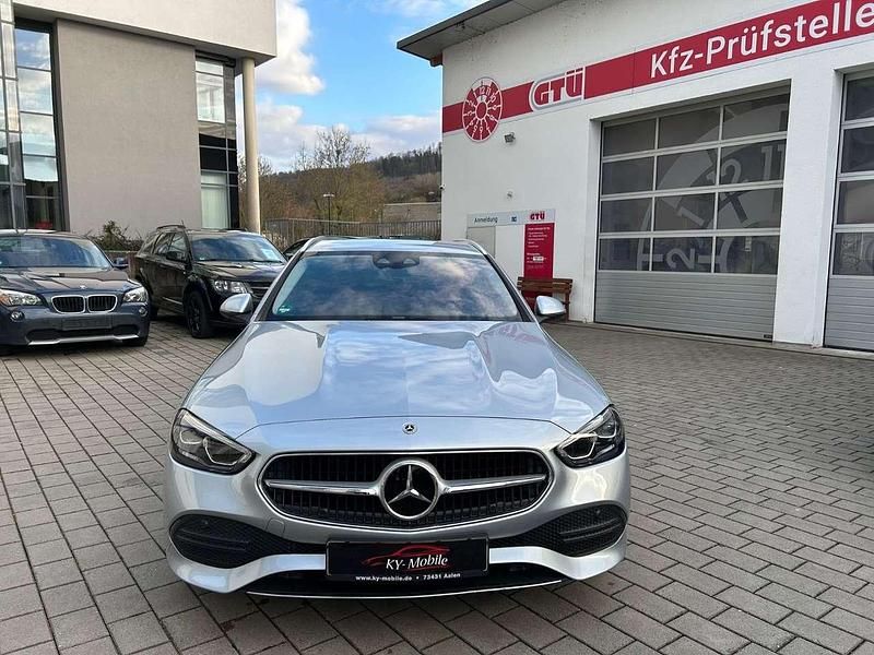 Gebraucht Mercedes C220 220 PS (161 kW) 2021 Hightech silber Kombi