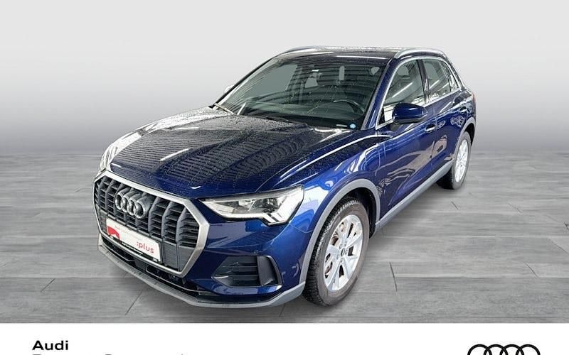 Blau Gebraucht 2021 Audi Q3 Ambiente SUV | 27.775 € (Fairer Preis) - Bild 1/4