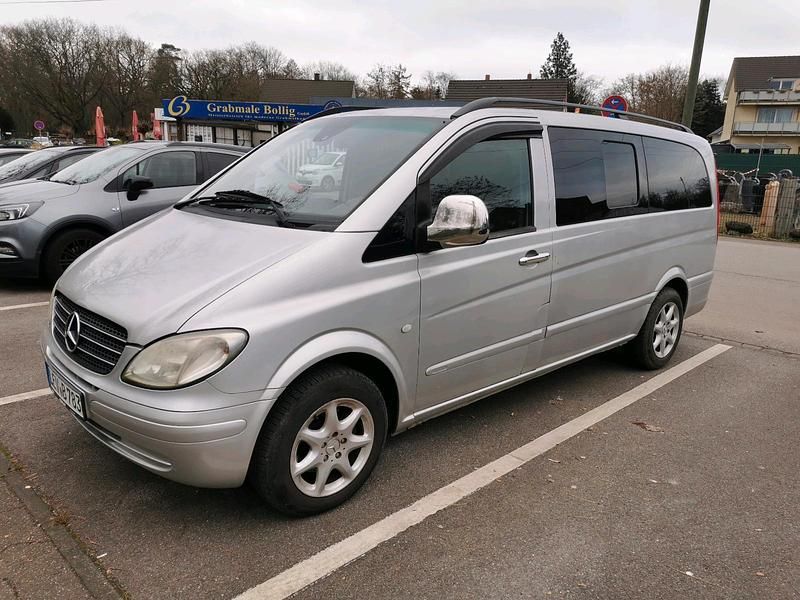 Silber Gebraucht 2009 Mercedes Vito Van / Kleinbus | 7.500 € - Bild 1/4