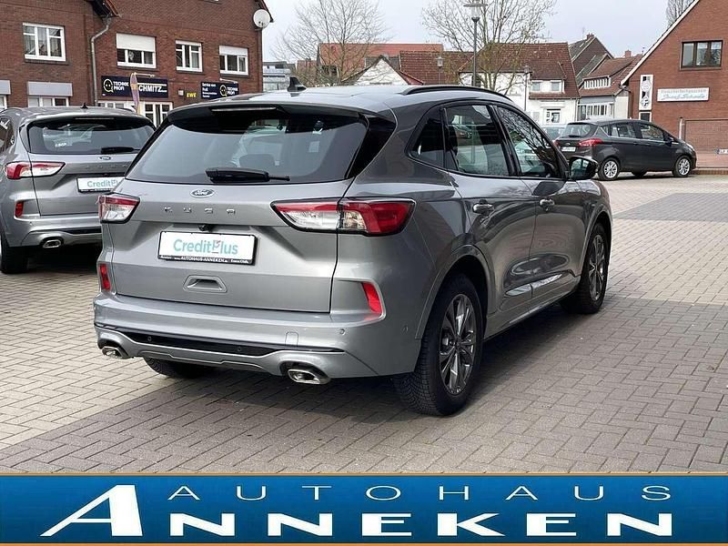 Gebraucht Ford Kuga ST-Line 120 PS (88 kW) 2024 Silber SUV