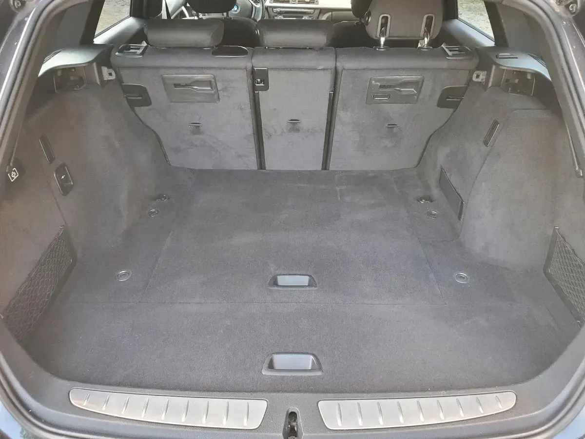 Gebraucht BMW 320 184 PS (135 kW) 2013 Schwarz Kombi