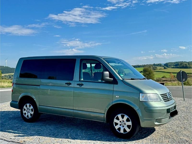 Gebraucht VW T5 131 PS (96 kW) 2007 Grün Van